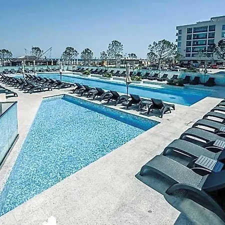 Nereide - Complex Infinity Pool Hotel Constanta