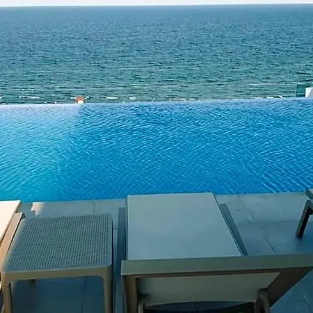 Апарт-готель Nereide - Complex Infinity Pool