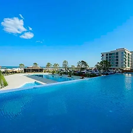 Nereide - Complex Infinity Pool Constanta